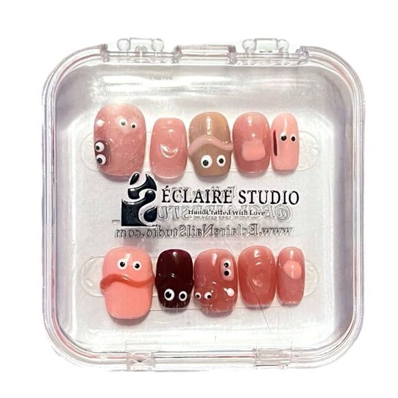 Eclaire Studio Handmade Cute Pink and Brown Cartoon Press On Nail Set Size Small - Picture 2 of 5